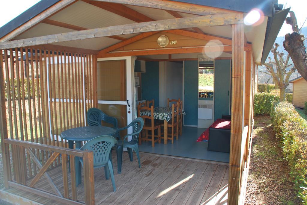 Montsant Park Camping & Bungalow Ulldemolins Quarto foto
