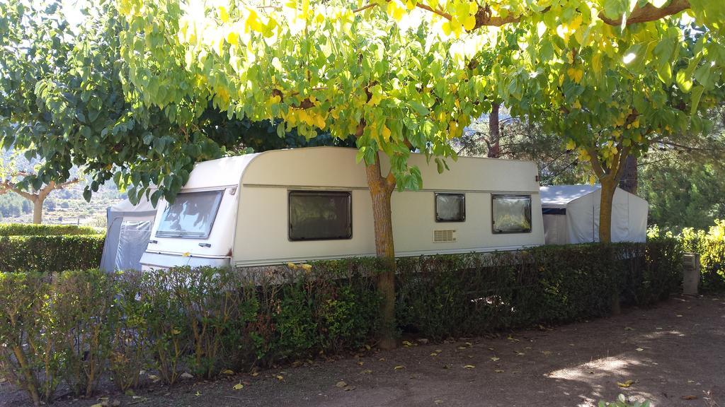 Montsant Park Camping & Bungalow Ulldemolins Exterior foto
